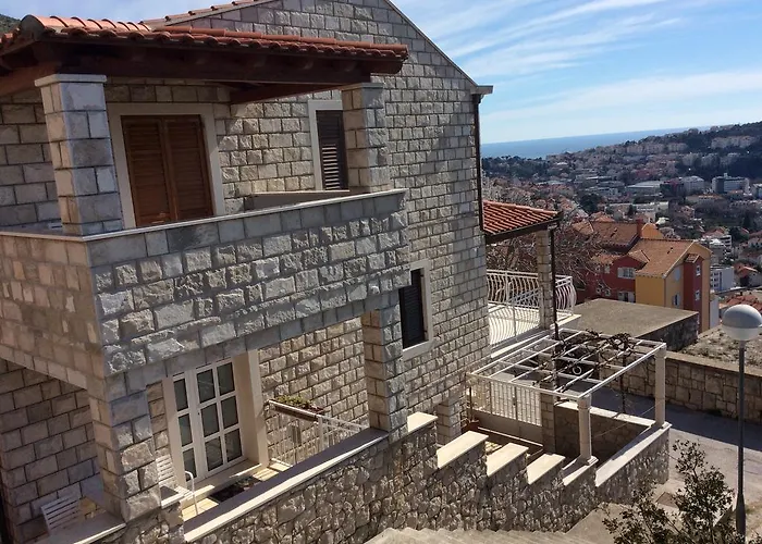 Apartment And Rooms Villa Marijo