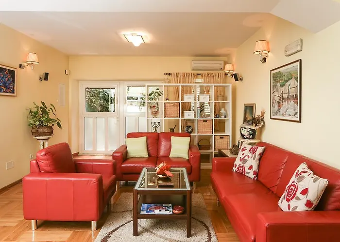 Stone House Apartment