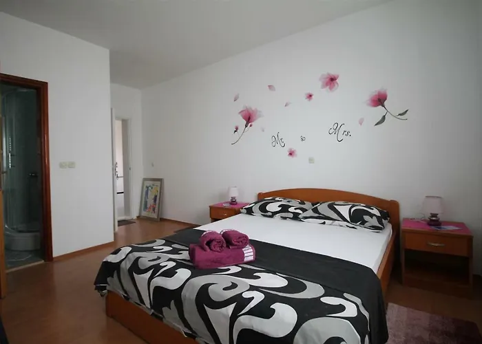 Private Accommodation Carevic