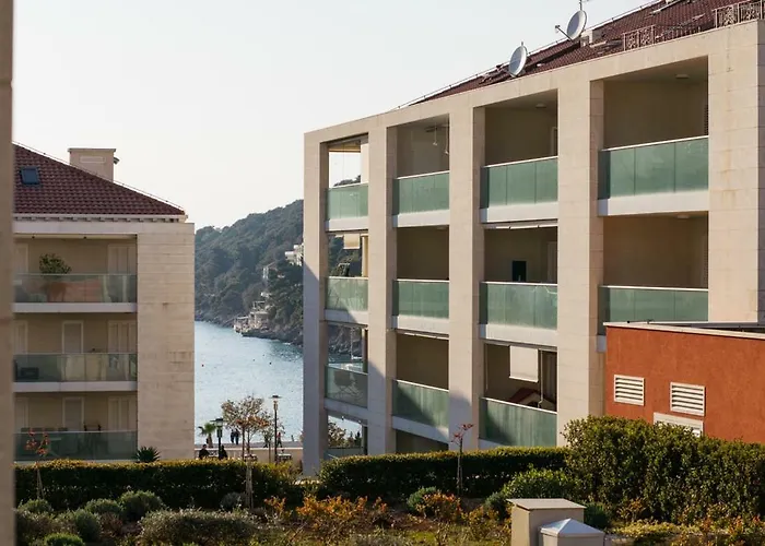 Luxury Apartment At The Beach